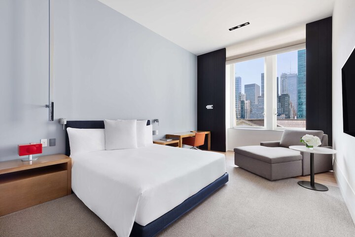 Room 53 of 64
