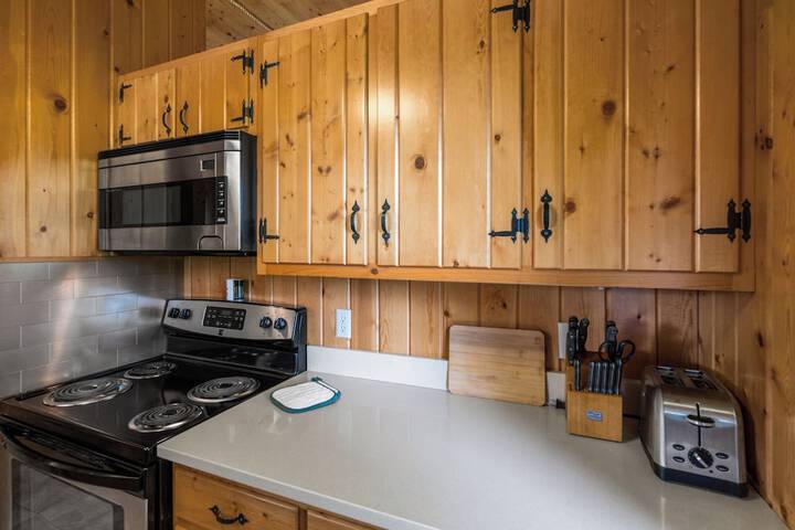 El Western Cabins & Lodges