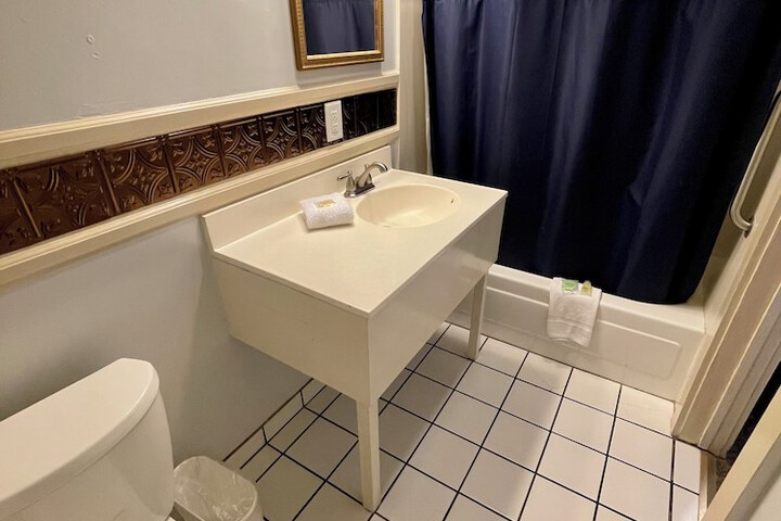 Room 29 of 100