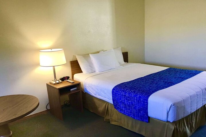 Room 17 of 22