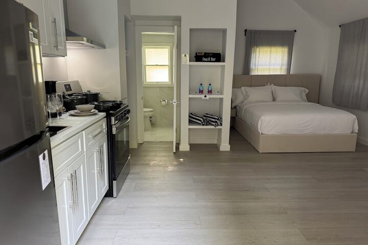 Wainscott Woods Retreat