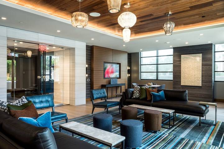 Global Luxury Suites at Reston Town Center