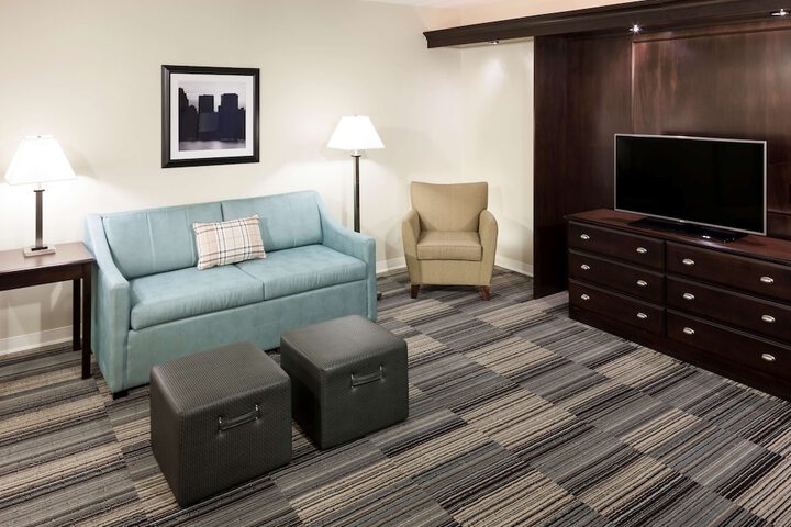 Room 16 of 41