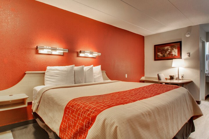 Room 19 of 27