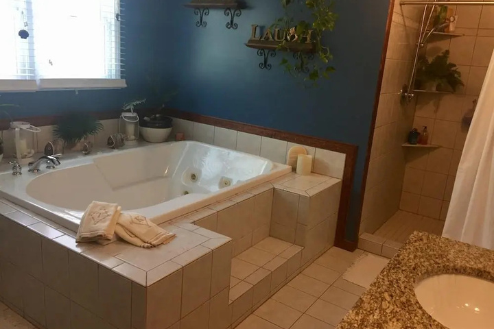 The Harsens Island Getaway Resort