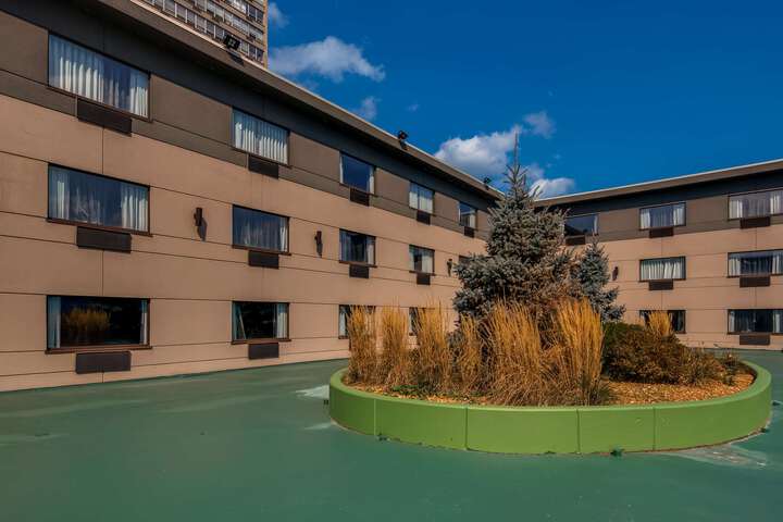 Hotel 4 of 17