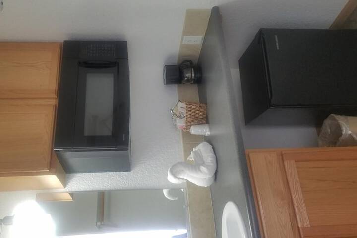 Room 6 of 18