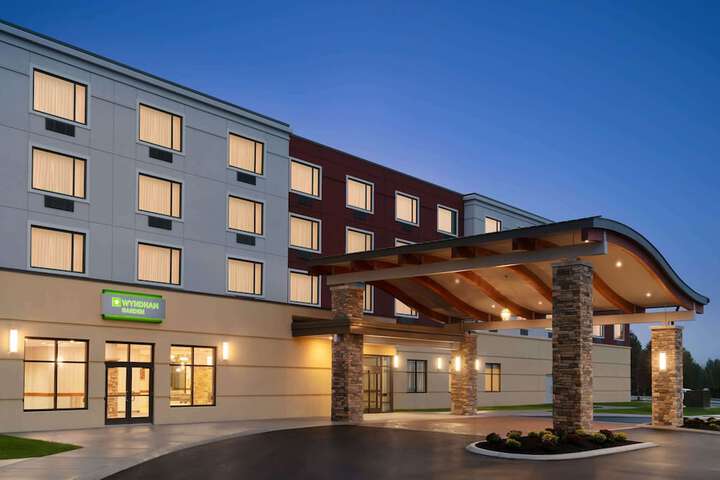 Hotel 2 of 35