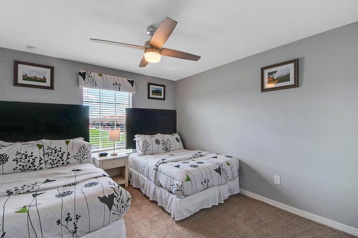 Room 30 of 44