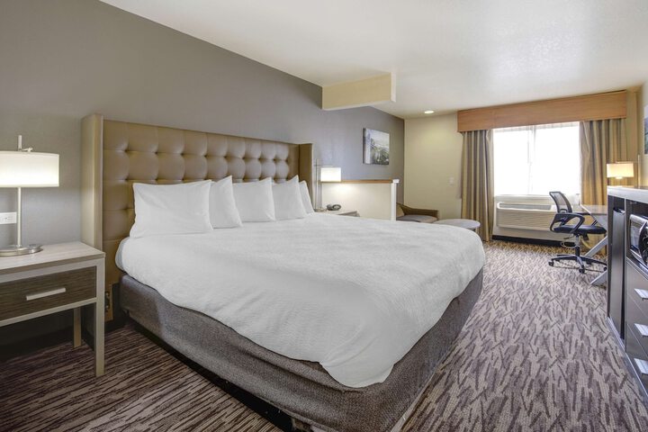 Room 16 of 41