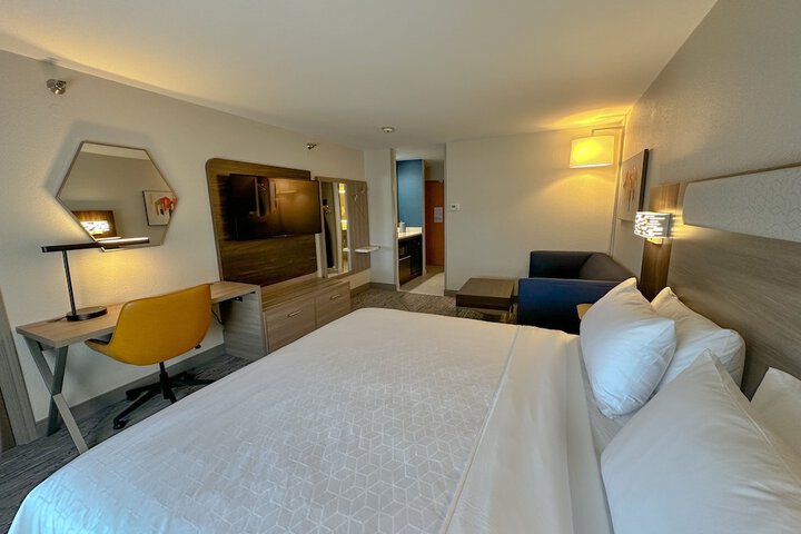 Room 31 of 53