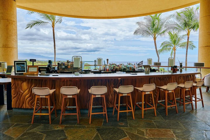 Lounge 155 of 206