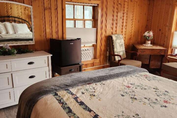 Room 4 of 19
