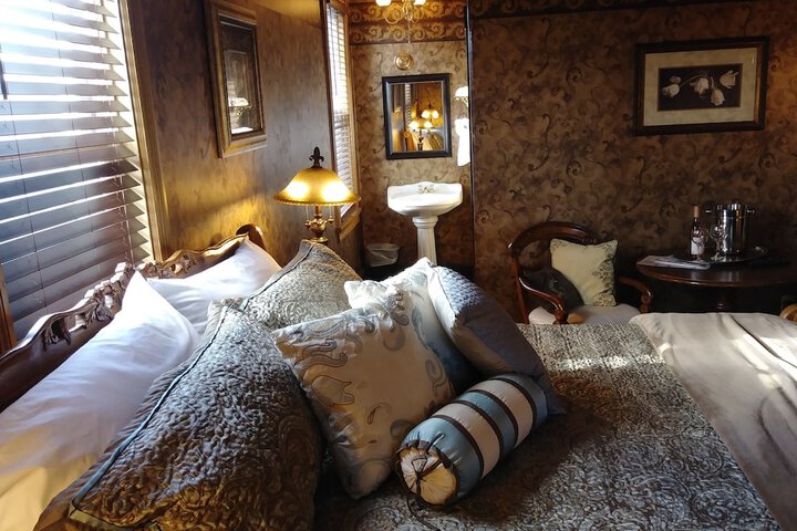 Room 46 of 60