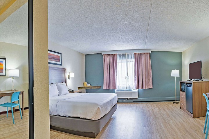 Room 36 of 60