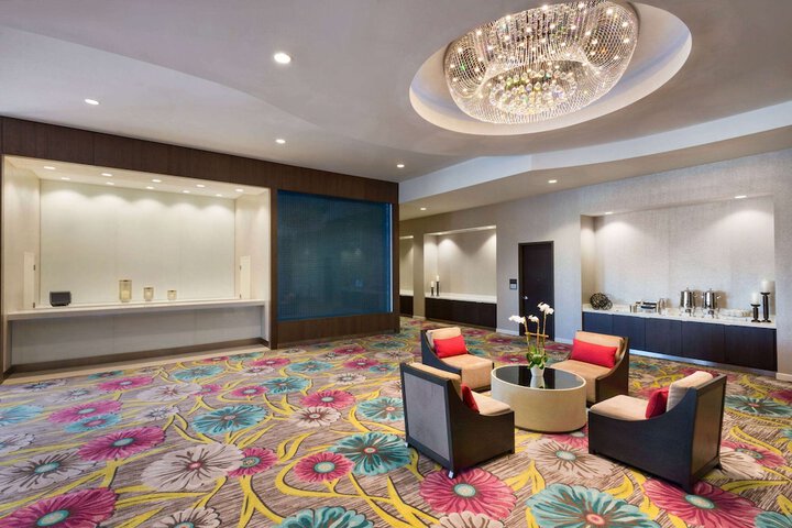 Hotel Interior 33 of 124