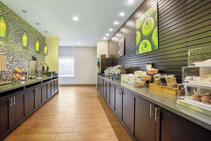 La Quinta Inn & Suites by Wyndham Tumwater - Olympia