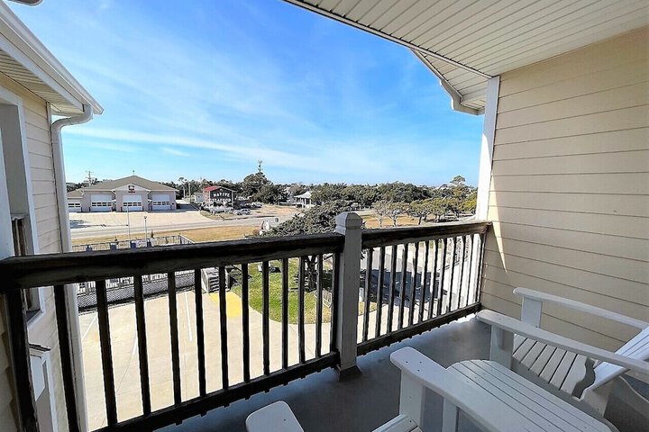 Pony Island Inn