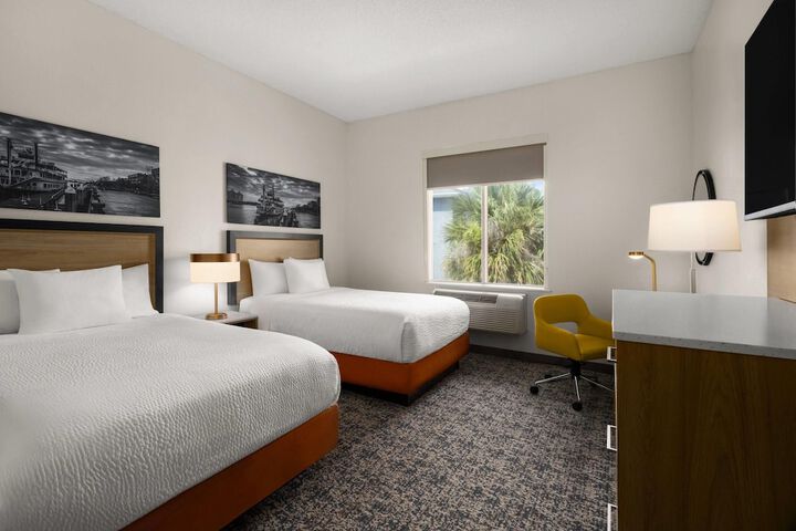 Baymont by Wyndham Savannah / Garden City
