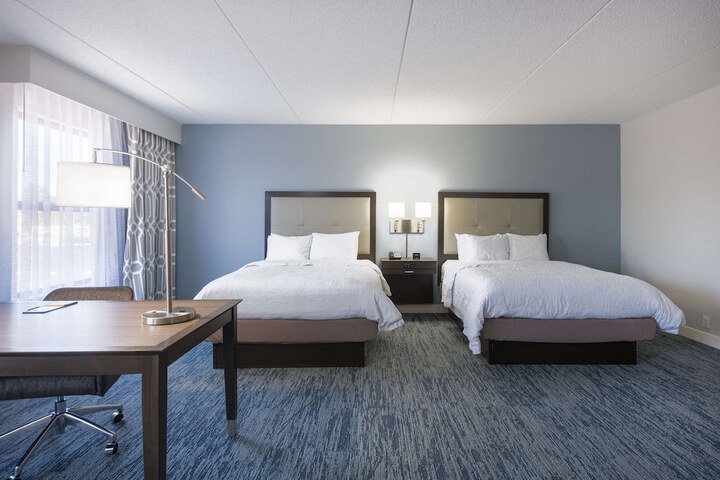 Room 32 of 51