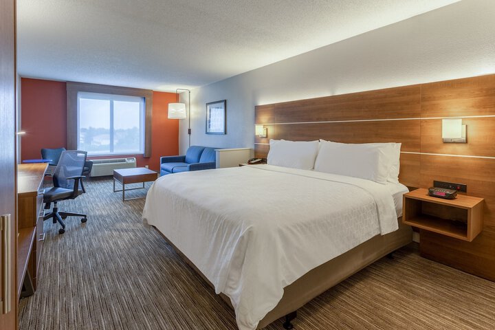 Holiday Inn Express & Suites OFallon / Shiloh by IHG