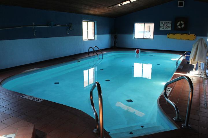 Bellevue Hotel & Suites