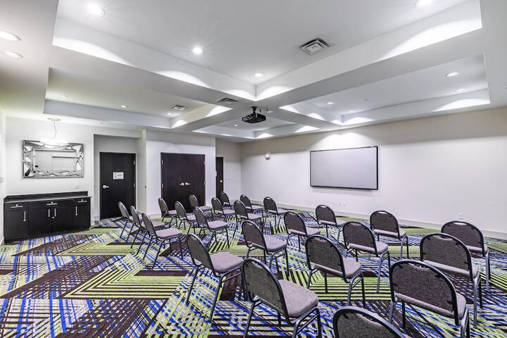 Holiday Inn Express & Suites Austin NW - Lakeway by IHG
