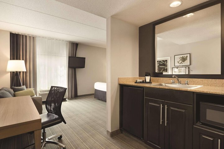 Country Inn & Suites by Radisson Raleigh-Durham Airport, NC