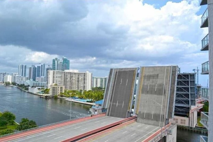 Hotel View 87 of 96