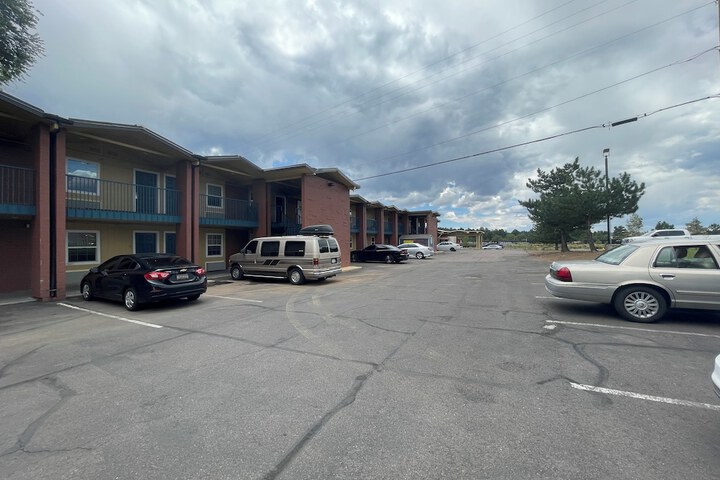 Hotel 7 of 41