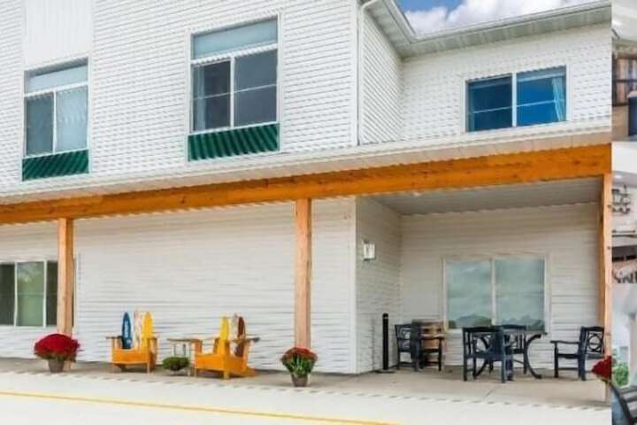 Lakes Inn at Dunvilla