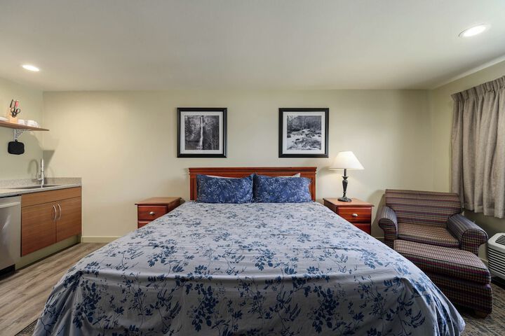 Room 53 of 128