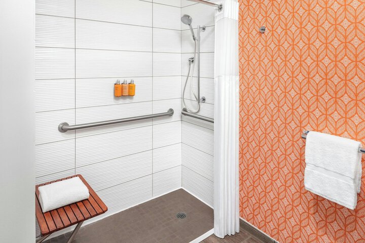Hotel Colonnade Coral Gables Autograph Collection