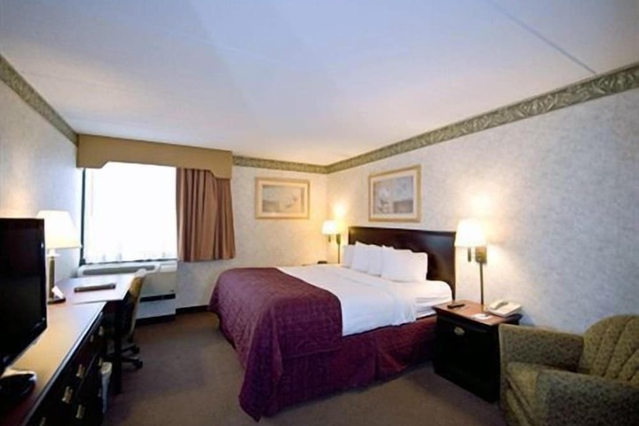 Travelers Inn