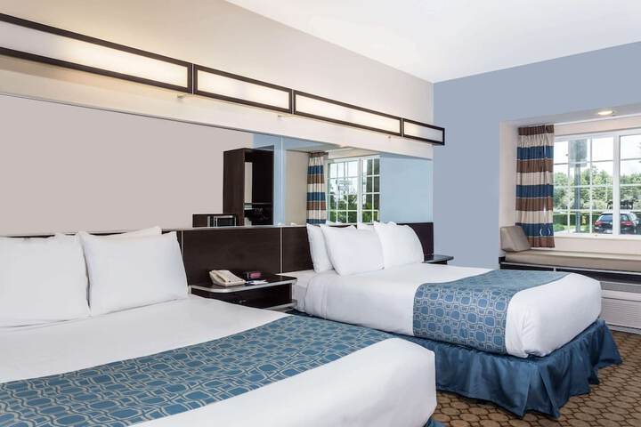 Room 15 of 28