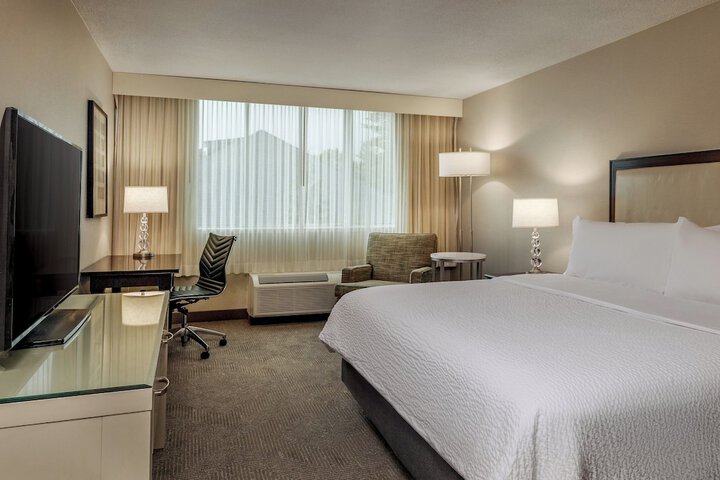 Holiday Inn Hotel & Suites Boston - Peabody by IHG