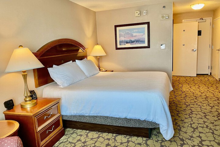 Room 21 of 54