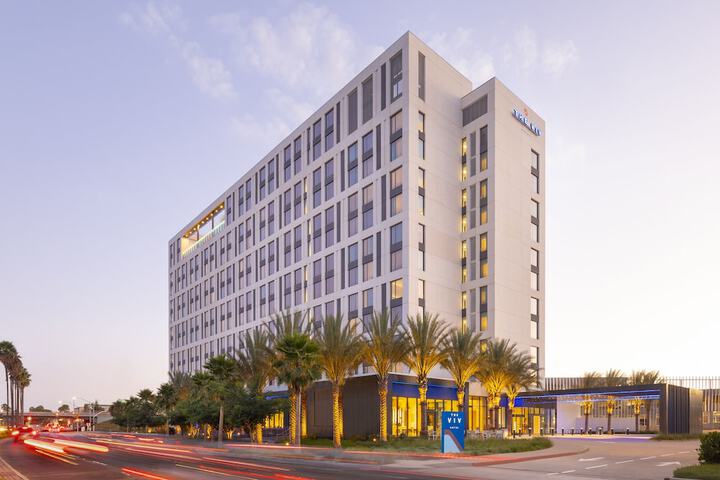 The Viv Hotel Anaheim, a Tribute Portfolio Hotel