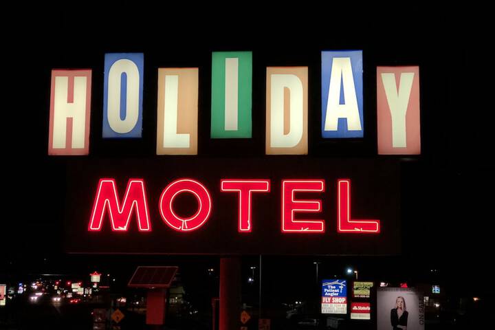 Holiday Motel