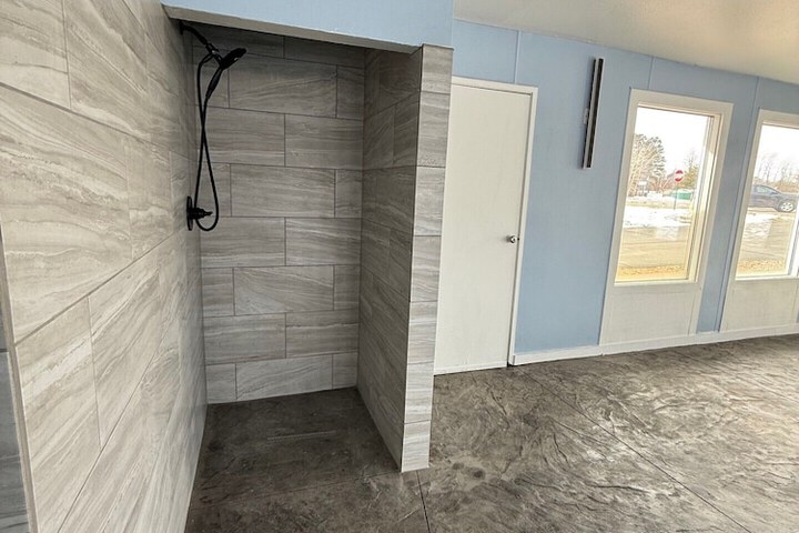 Nisswa Hotel and Suites
