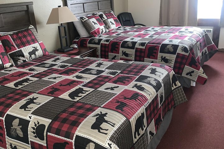 Room 8 of 12