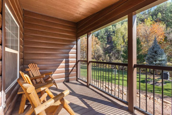 Kohls Ranch Lodge