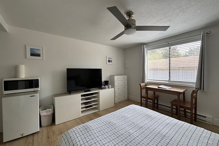 Room 72 of 129