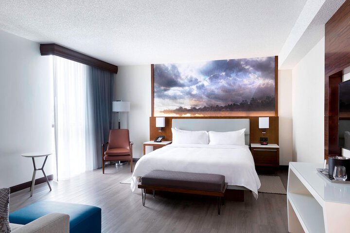 Room 17 of 60
