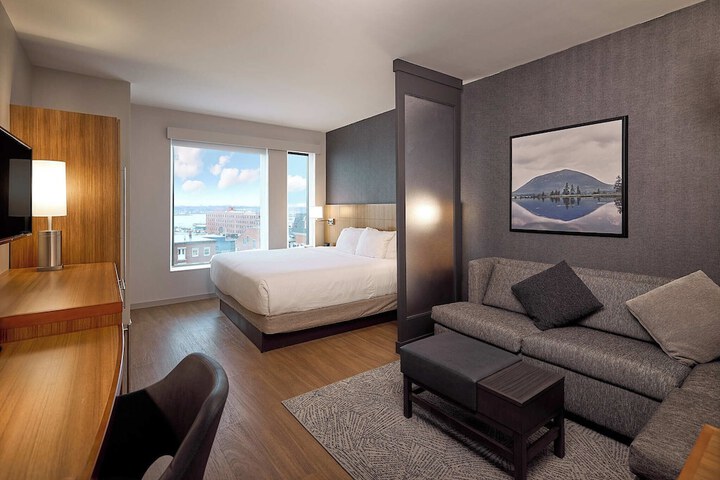 Hyatt Place Portland Downtown - Old Port Square