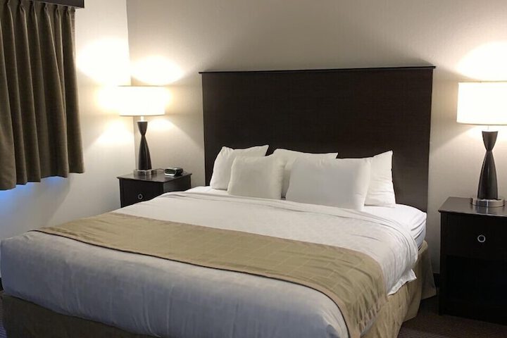 Room 17 of 24
