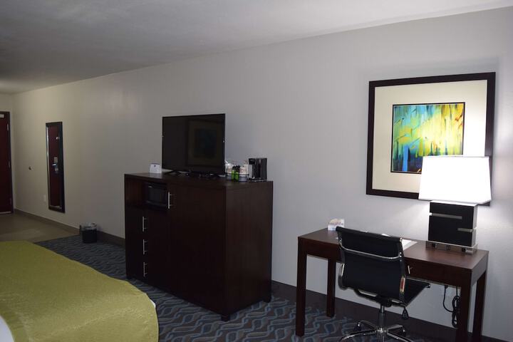 Room 14 of 23