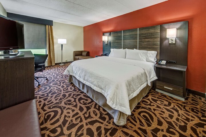 Room 12 of 26