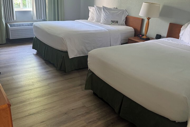 Room 48 of 66