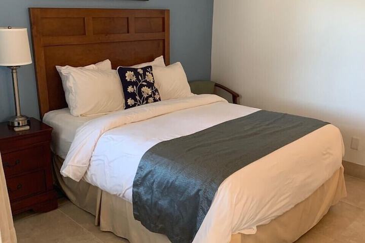 Room 35 of 62
